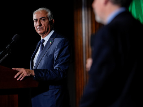 Реза Пахлави и иранската монархија во егзил: лав на промените или носталгија?