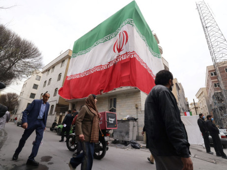 Иран не прифаќа прекин на огнот, смета дека нема логика во преговорите со САД