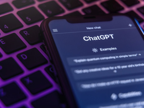 Од асистент ЧетГПТ може да се претвори во моќна рекламна машина