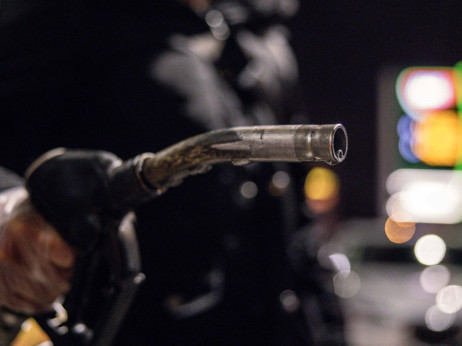 МАЕ препорача работа оддома и користење јавен транспорт