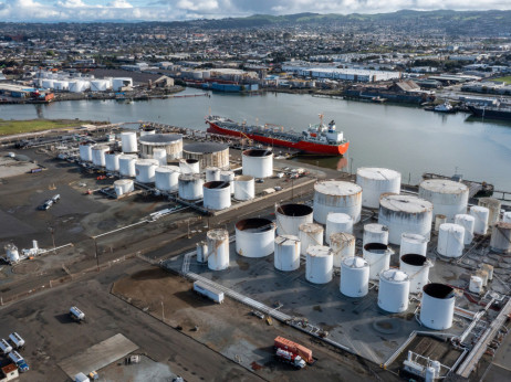 Цената на нафтата што ја гледате не ја доловува вистинската приказна