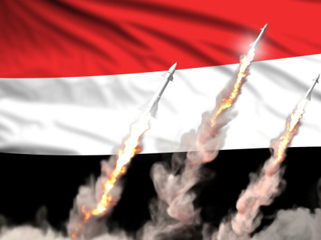 И Хутите влегуваат во војната, бараат прекин на ударите врз Иран и Хезболах