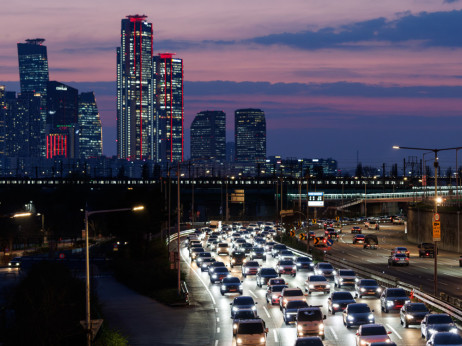 Глобалната економија низ графикони: Како влијаат цените на горивата