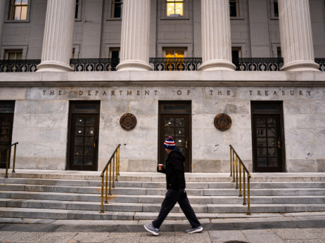 Американските обврзници паднаа додека војната во Иран ги крева цените на нафтата