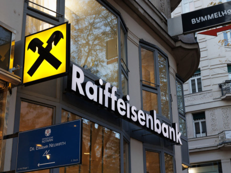 „Рајфајзен“ планира преземање на „Адико банка“