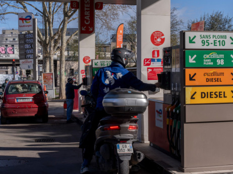 Војната го буди стравот од стагфлација на глобалната економија