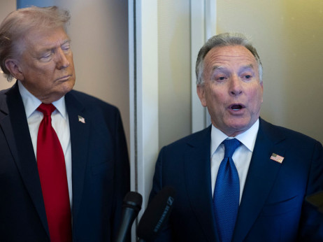 Трамп најави нови преговори со Иран во Пакистан - Ормуз останува затворен