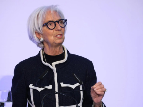 Лагард: Зголемената неизвесност од војната бара повеќе податоци