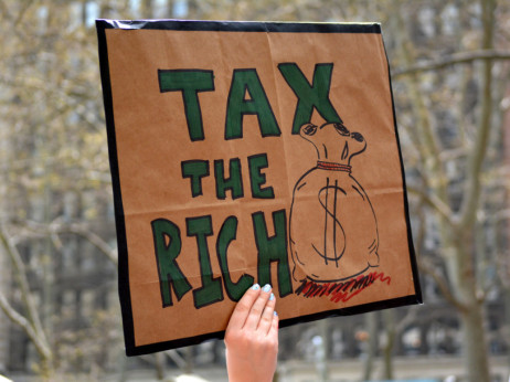 Данокот на богатство е насочен кон богатите, но често ја промашува целта