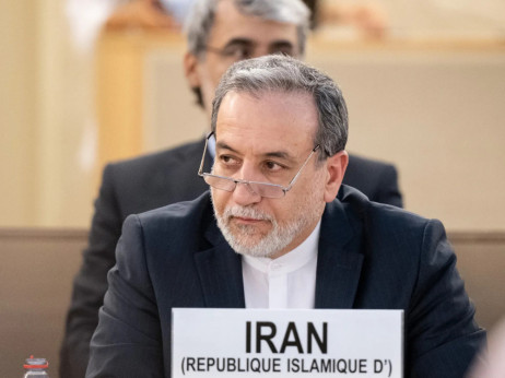 Иранскиот шеф на дипломатијата патува во Исламабад за нов круг мировни преговори