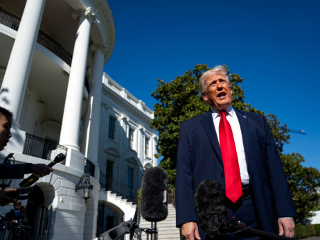 Трамп се закани со нови напади: Иран испраќа неприфатливи предлози