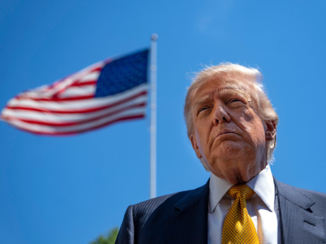 Трамп ги повтори заканите кон Иран