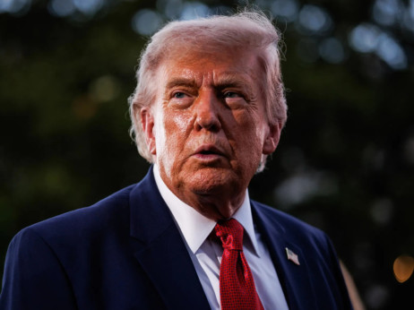 Трамп оди на лекарски преглед пред неговиот 80-ти роденден
