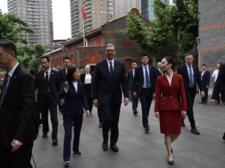 Vučić u Šangaju o dronovima i PVO sistemima sa kineskim vojnim kompanijama