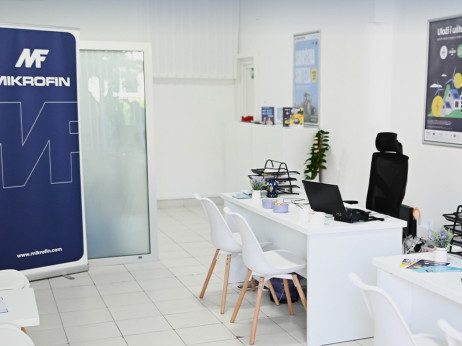 Zahuktava se trka za elektronski novac u BiH: Mikrofin novi igrač
