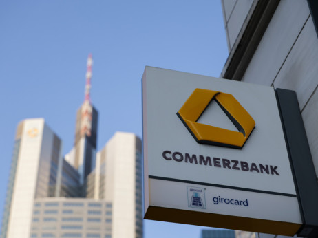 Nemški regulator UniCreditu dal soglasje za prevzem Commerzbank