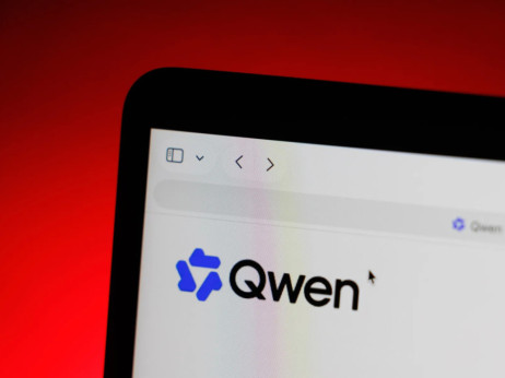 Квен на „Алибаба“ стана глобален ВИ-хит со три милијарди преземања, ги престигна „Мета“ и „Гугл“