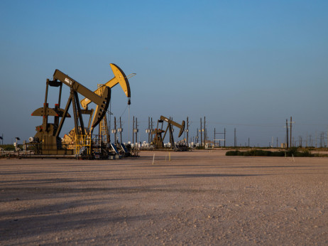 Акциите на нафтените компании повторно рушат рекорди