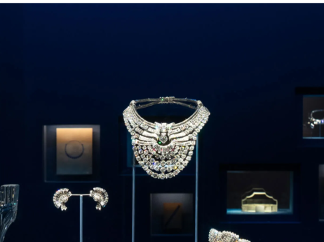 Kraljevska ogrlica Van Cleef & Arpels vredna 3,4 miliona evra ukradena iz bečkog muzeja