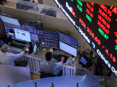 S&P 500 на рекордно ниво, но добивките го губат здивот